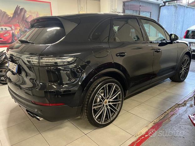 PORSCHE Cayenne 3.0 V6 TIPTRONIC PELLE TETTO APR