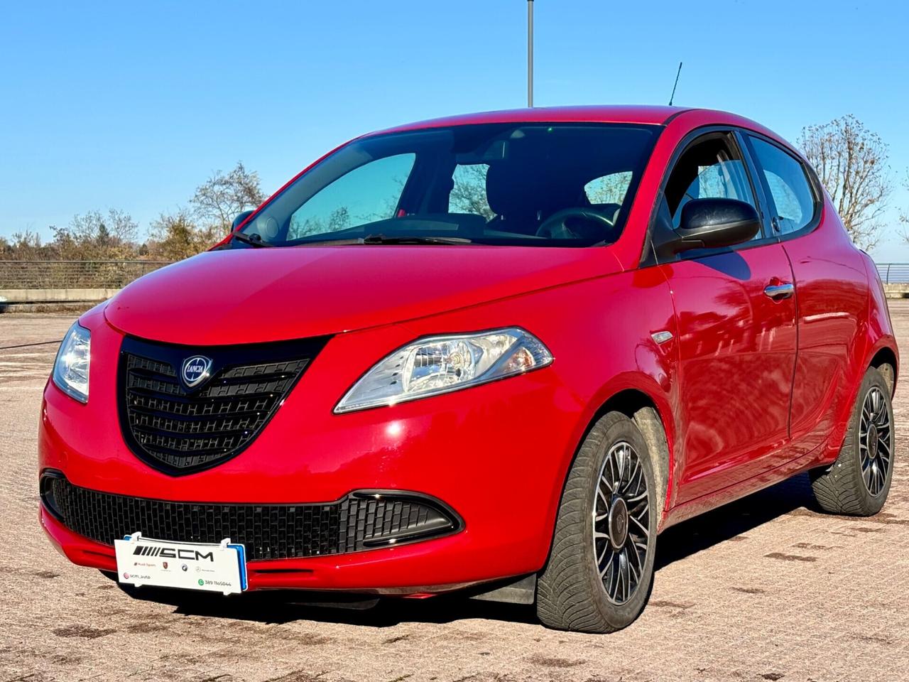 Lancia Ypsilon 1.2 5 B/GPL Ecochic 30º edt. NEOPATENTATI