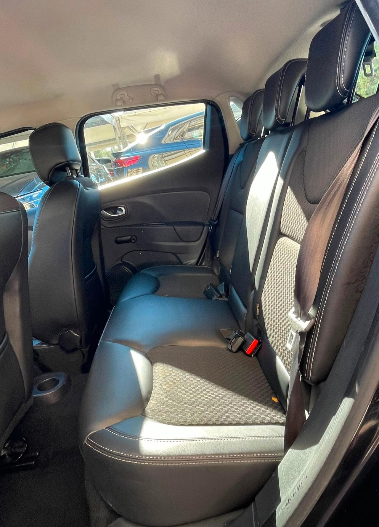 Renault Clio 1.5 dCi 90 CV 5p Duel