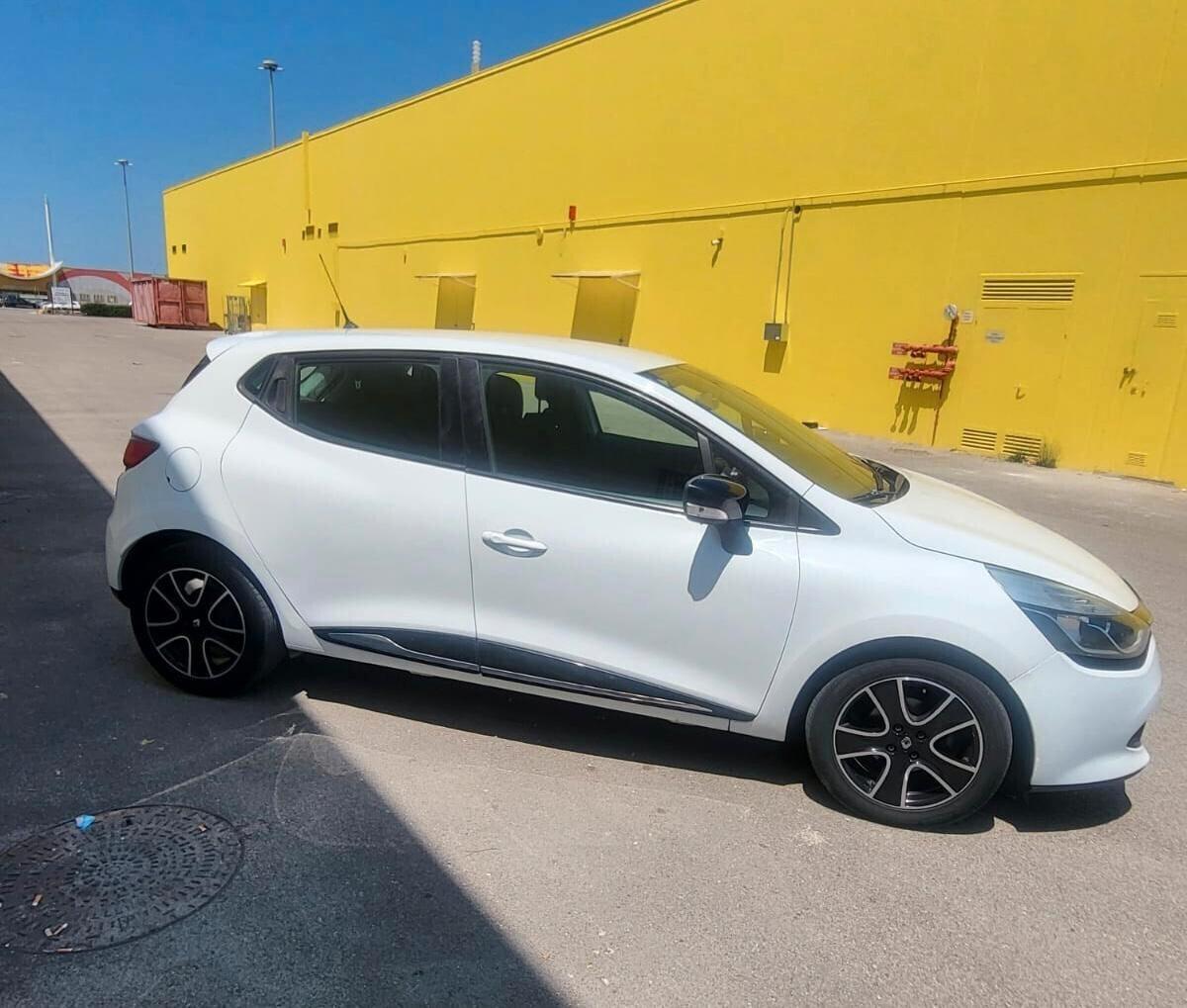 Renault Clio 1.5 dCi 8V 75CV 5 porte Costume National