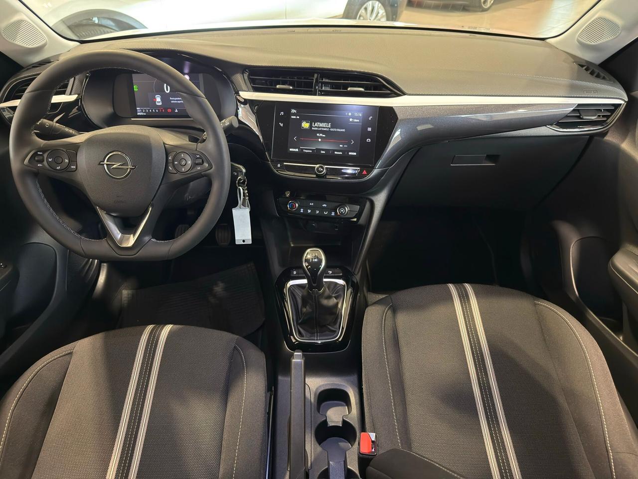 Opel Corsa 1.2 Elegance - NEOPATENTATI -