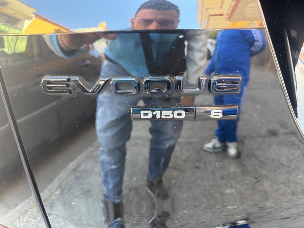 Land Rover Range Evoque 2.0D I4-L.Flw 150CV AWD Auto R-Dynamic SE