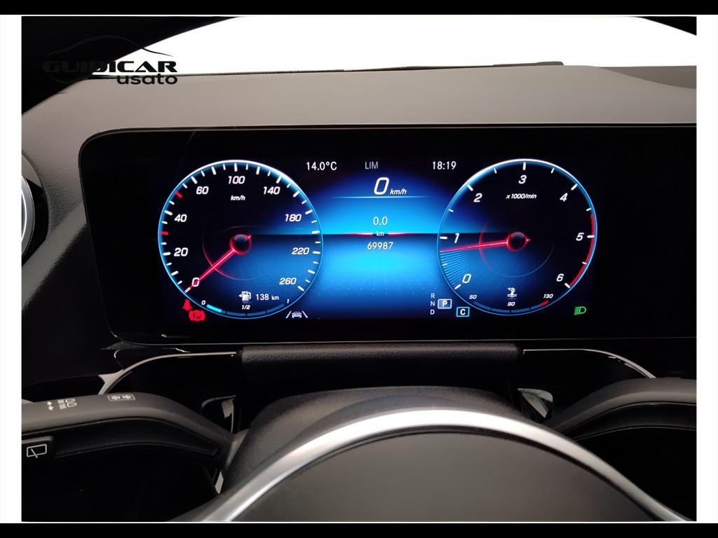 Mercedes-Benz GLA-H247 2020 - GLA 180 d Sport Plus auto