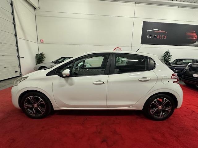 PEUGEOT - 208 1.4 hdi 8v Allure 5p