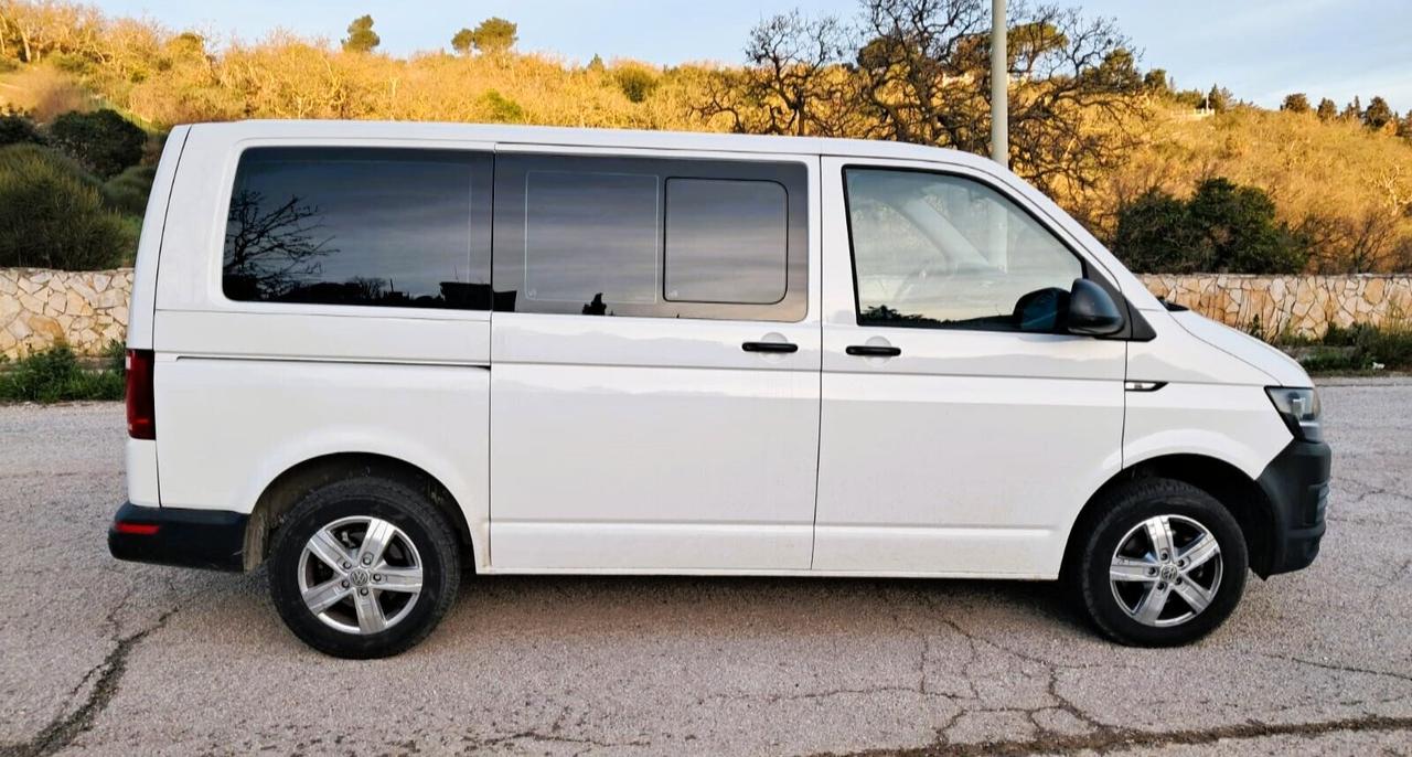 Volkswagen Caravelle 2.0 TDI – 9 posti (Iva Esposta)