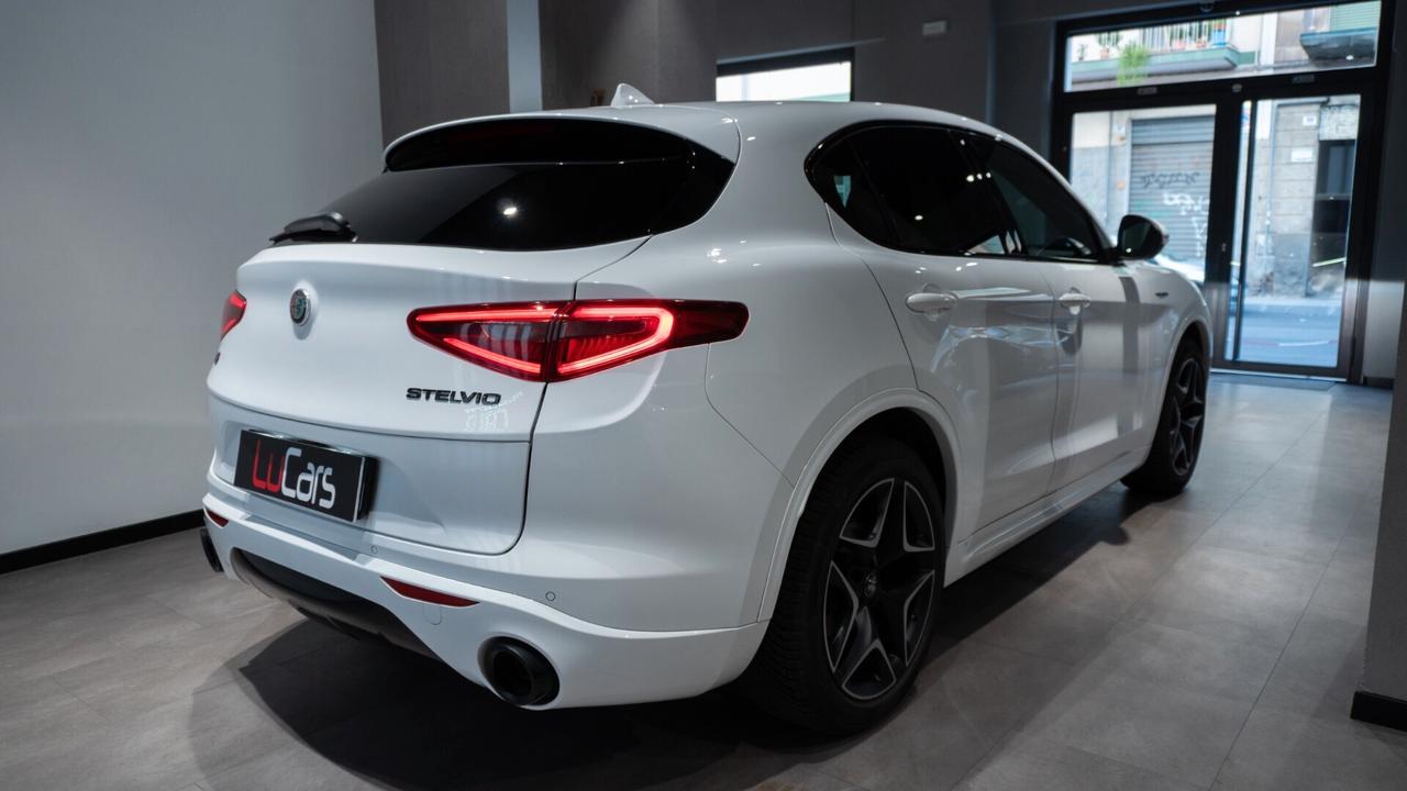 Alfa Romeo Stelvio 2.2d 210 CV AT8 Q4 Veloce IVA ESPOSTA