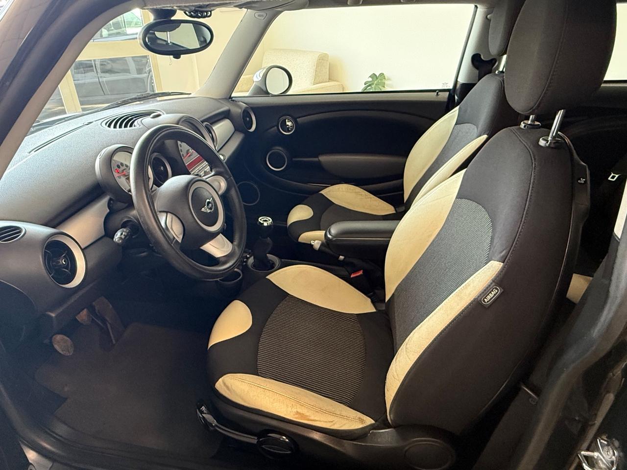 Mini 1.6 16V Cooper D