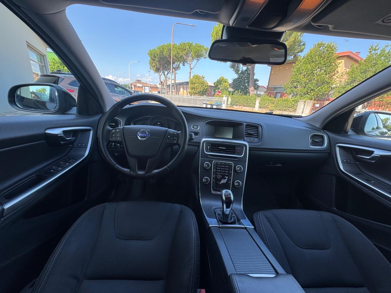Volvo V60 D2 Momentum