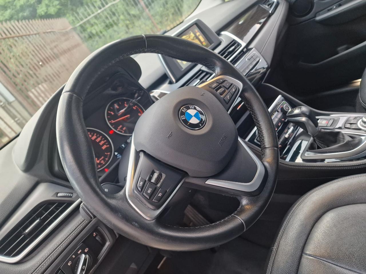 Bmw 218d Active Tourer LUXURY - 2015 *cambio automatico*