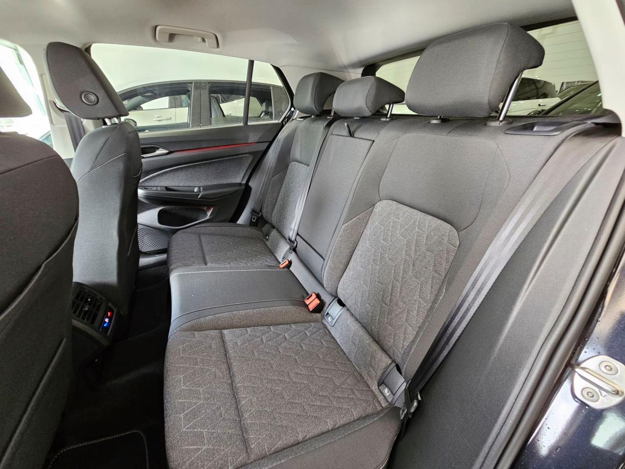 Volkswagen Golf TDI MOVE LIFE C.16 Tetto Nav Led Matrix Clima3Zone