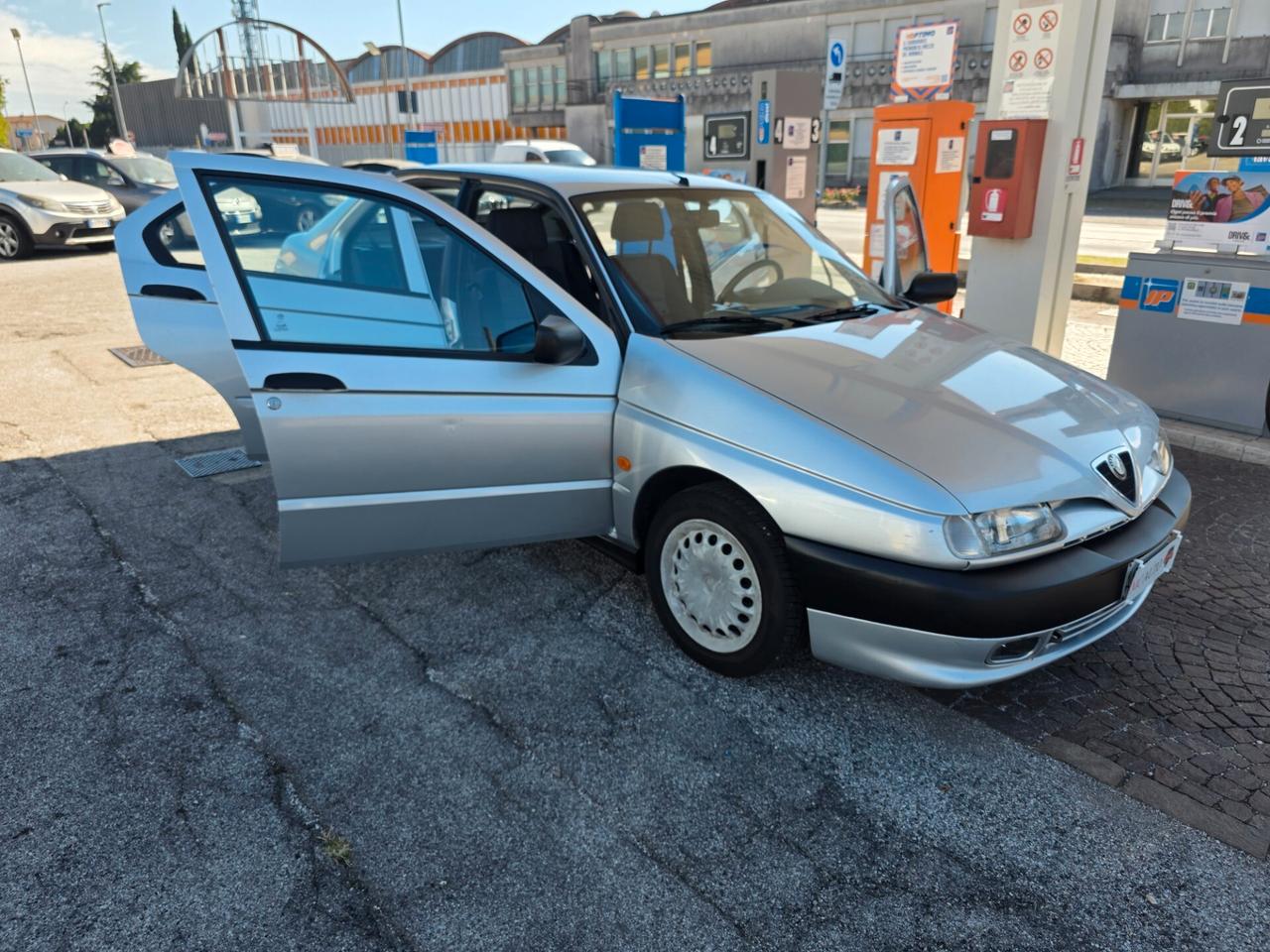 Alfa Romeo 146 1.4i 16V 103cv Twin Spark cat con 138.000km