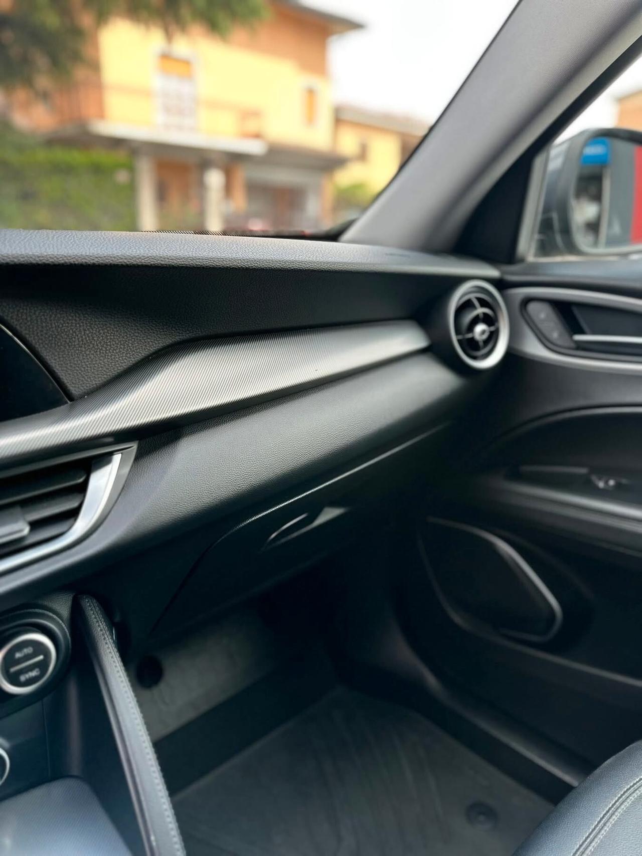 Alfa Romeo Stelvio 2.2 Turbodiesel 190 CV AT8 Q4 Business