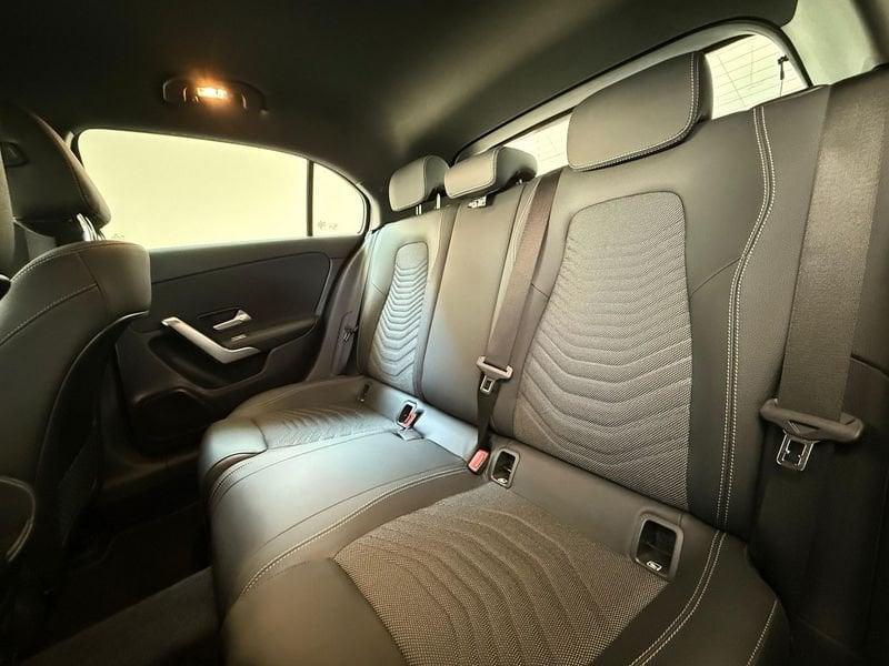 Mercedes-Benz Classe A A 180 Automatic (NUOVO MODELLO)