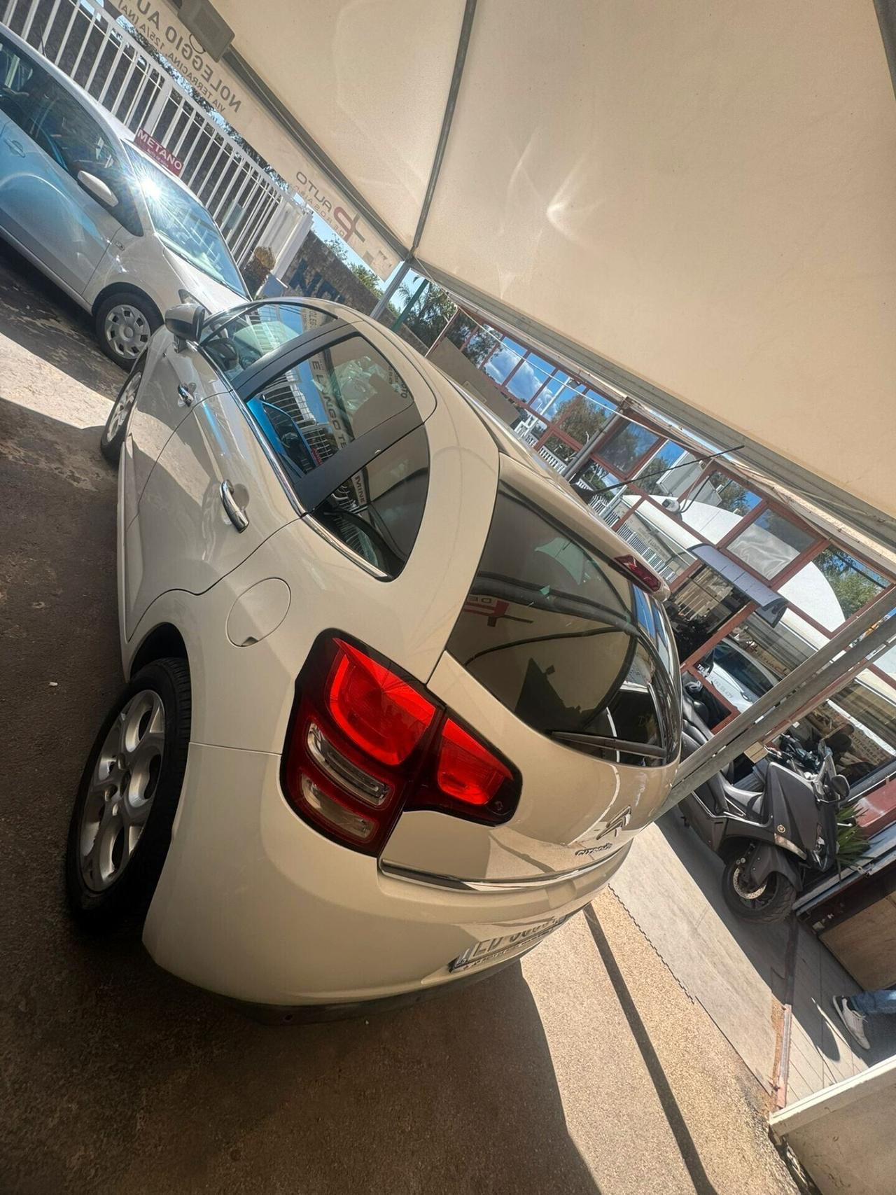 Citroen C3 1.4 Exclusive Style