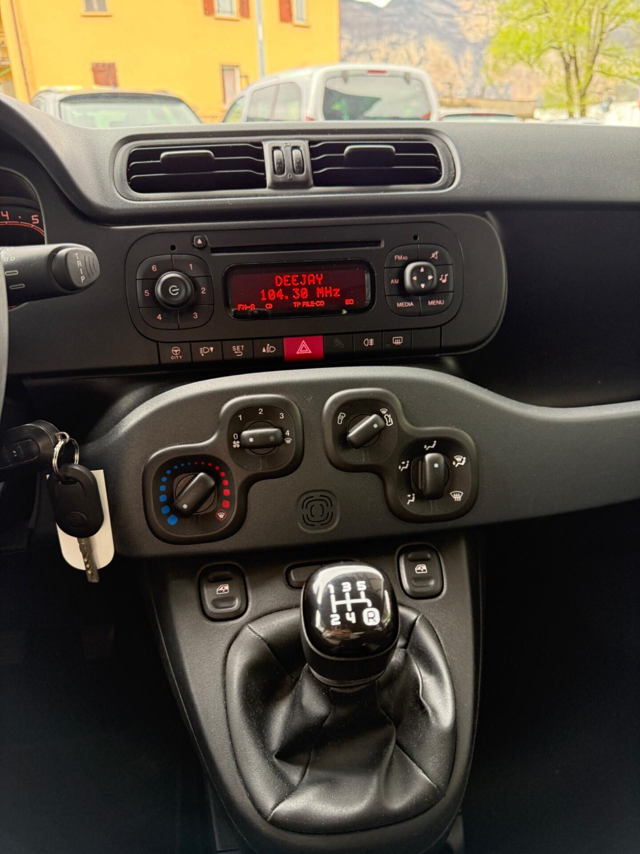FIAT PANDA 1.2 Easy ADATTA A NEO PATENTATI