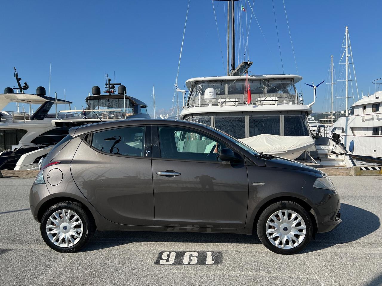 Lancia Ypsilon 1.2 69 CV**NEOPATENTATI**GARANIA 12 MESI