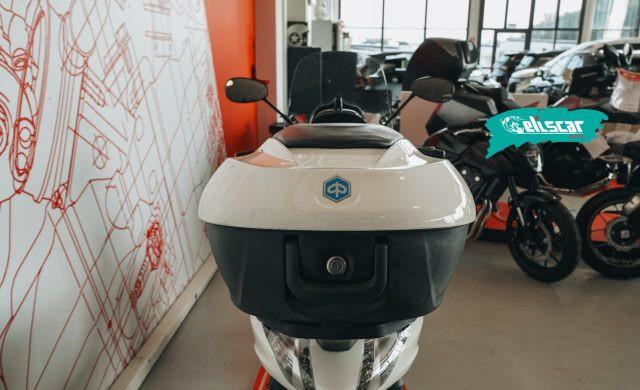 PIAGGIO Beverly 300 i.e. BEVERLY 300