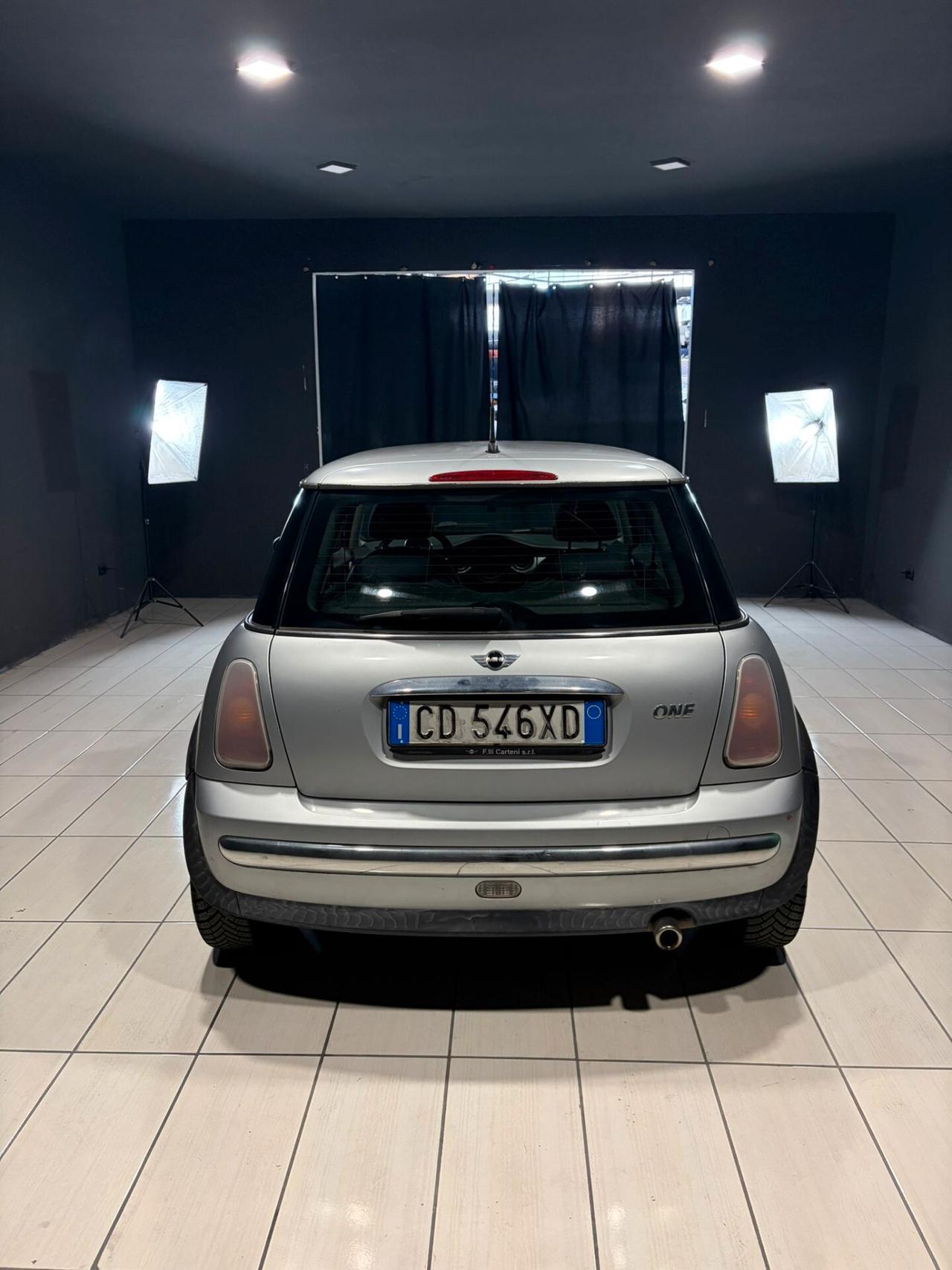 MINI COOPER DEL 2003 BENZINA 130.000 KM