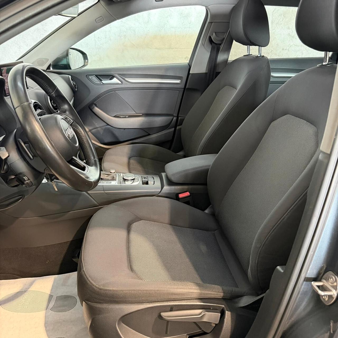 Audi A3 SPB 1.6 TDI S-TRONIC