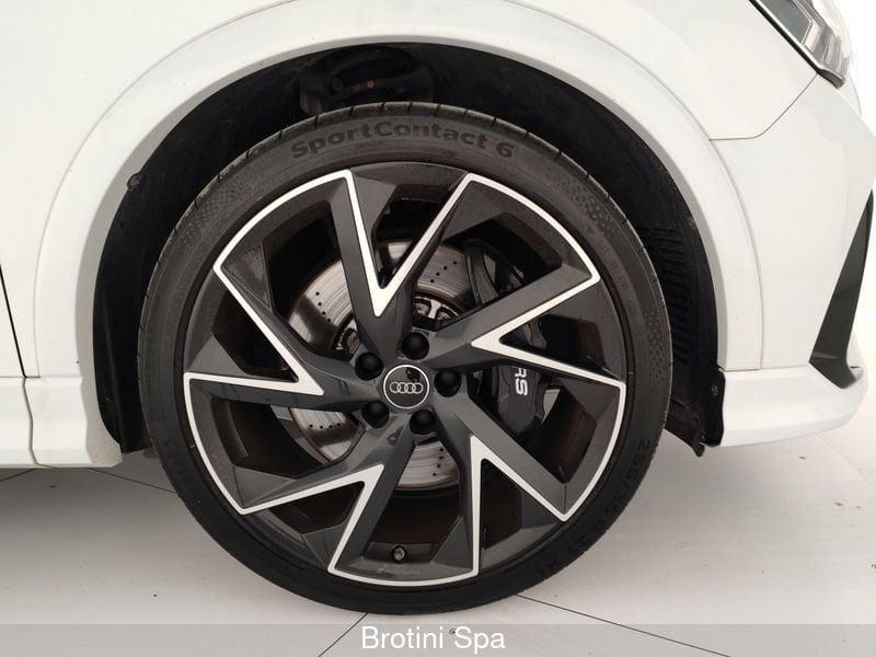 Audi Q3 RS Q3 quattro S tronic