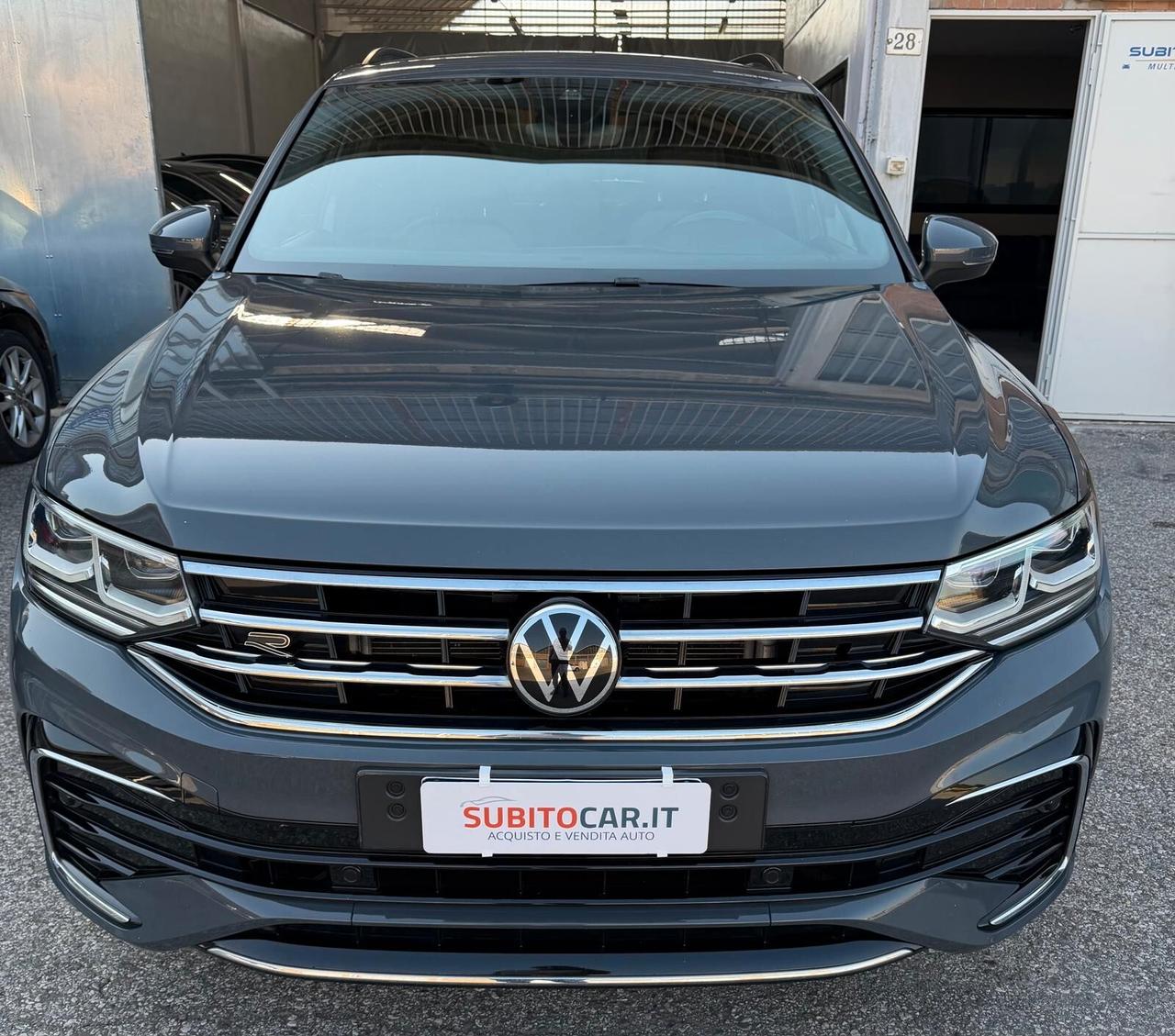 Volkswagen Tiguan 2.0 TDI 150 CV SCR DSG R-Line