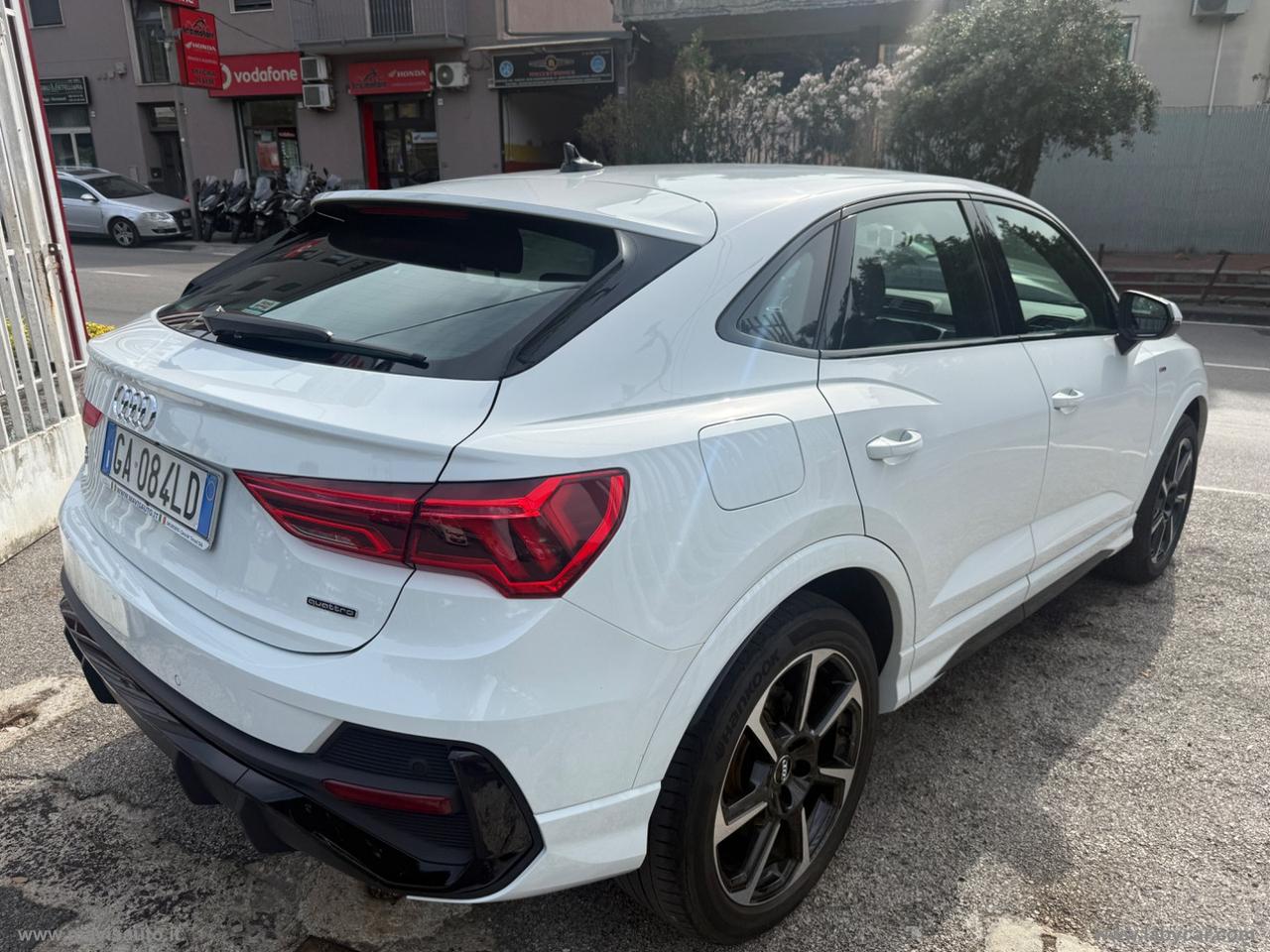 AUDI Q3 SPB 40 TDI qu. S tr. S line edition