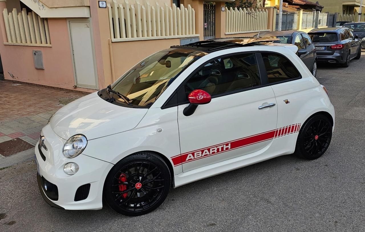 Abarth 500 1.4 Turbo T-Jet Custom