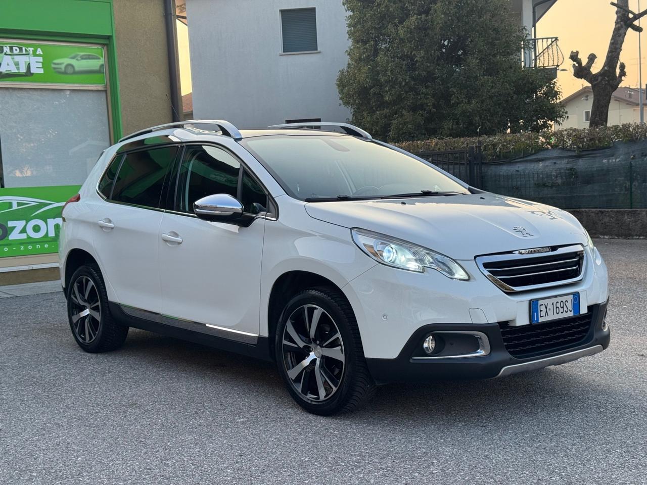 Peugeot 2008 1.6 e-HDi 92 CV Stop&Start Urban Cross