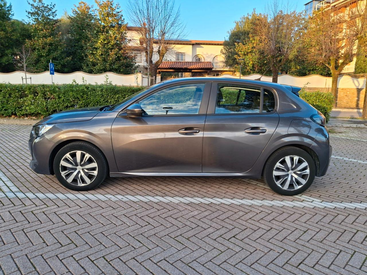 Peugeot 208 1.2 75cv Active - UNICO PROPRIETARIO