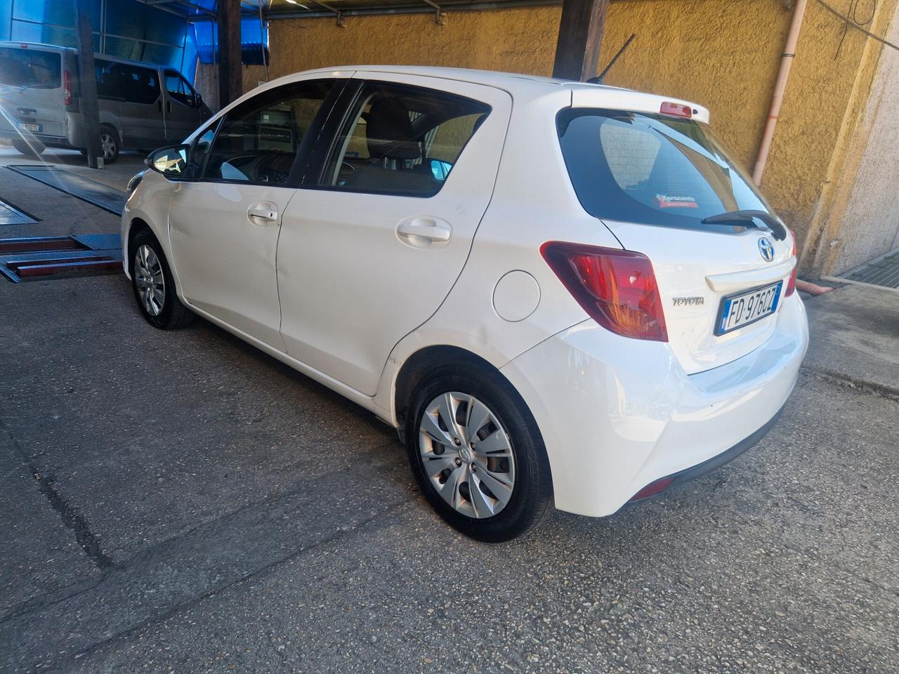 Toyota Yaris 1.5 Hybrid VAN AUTOCARRO