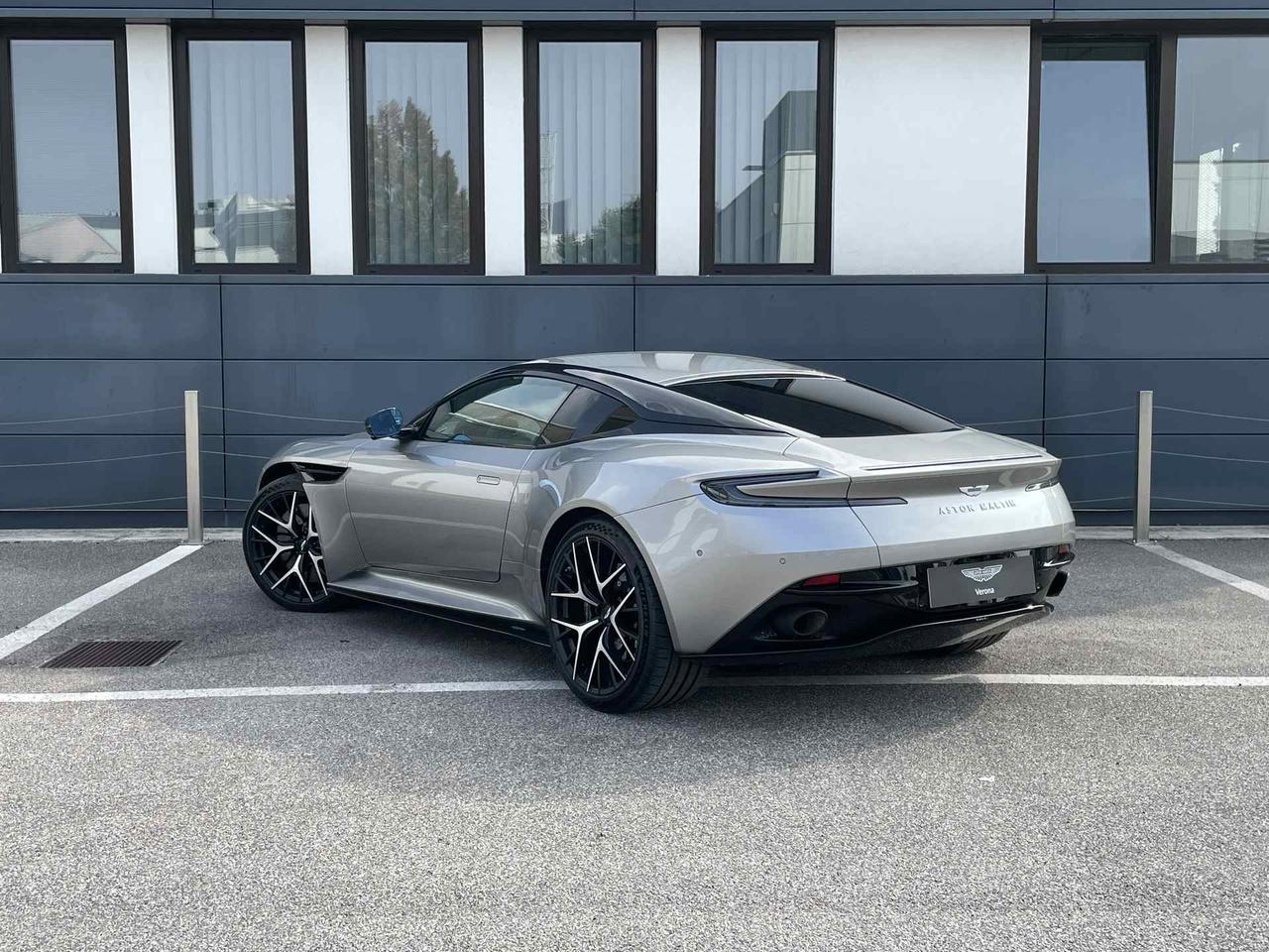 ASTON MARTIN DB12 Coupe 4.0 V8 auto