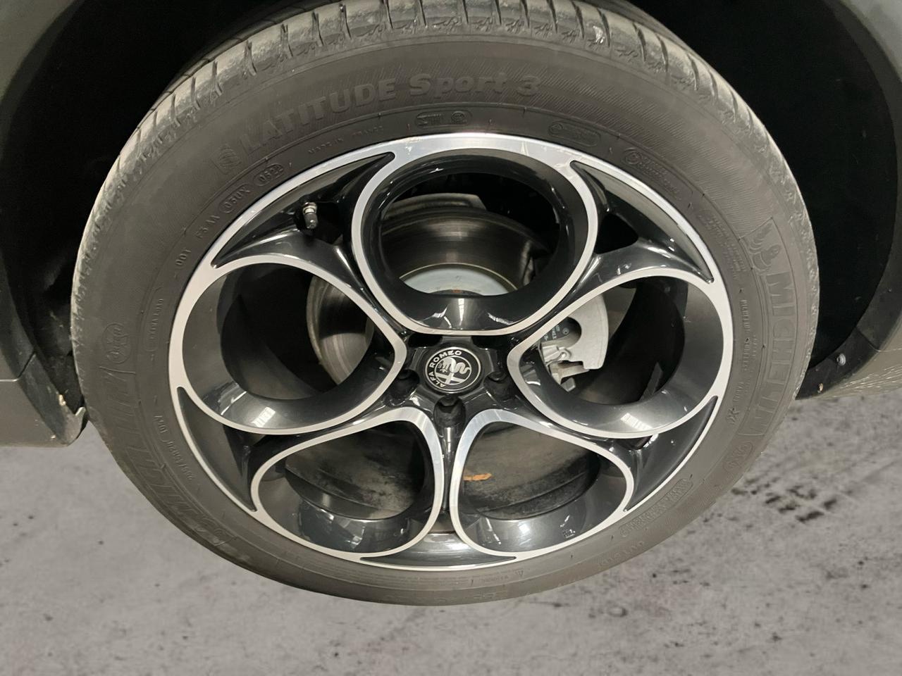 Alfa Romeo Stelvio 2.2 t Sprint Q4 190cv auto