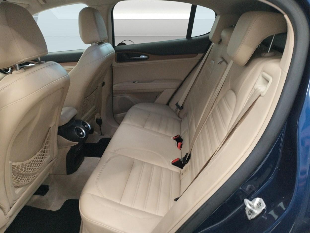 Alfa Romeo Stelvio 2.2 Turbodiesel 150 CV AT8 RWD Business