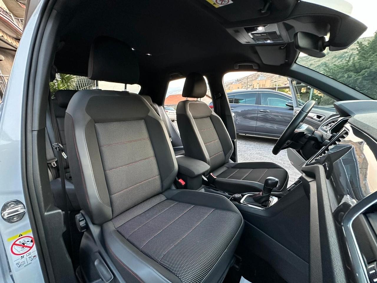 Volkswagen T-Roc 2.0 TDI SCR 150 CV DSG 4MOTION R-Line