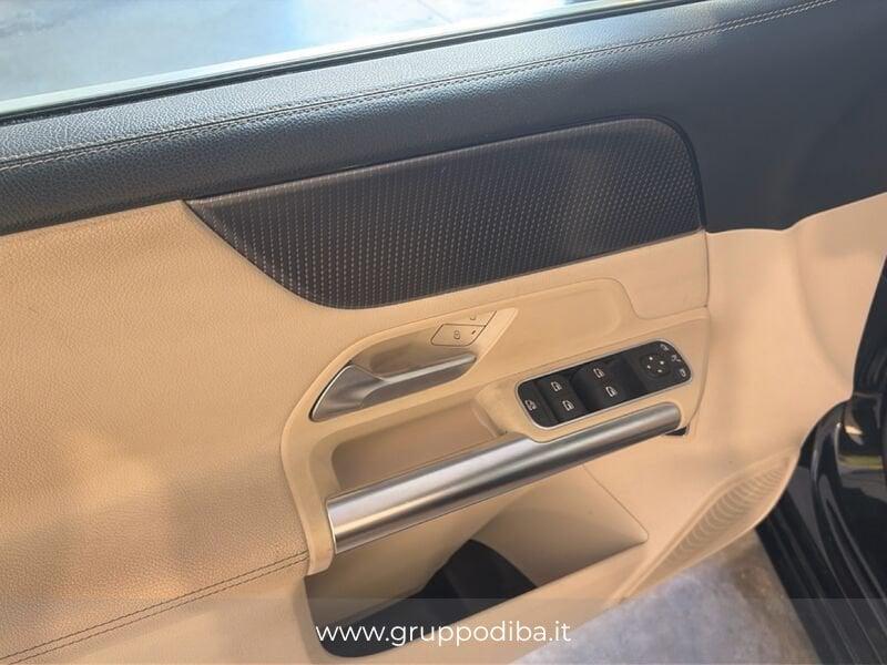 Mercedes-Benz Classe B - W247 2018 Diesel B 180 d Sport Extra auto