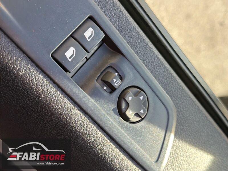 Peugeot Traveller 2.0 BlueHDi 150 Cv Business Standard 9 Posti - DOPPIA PORTA