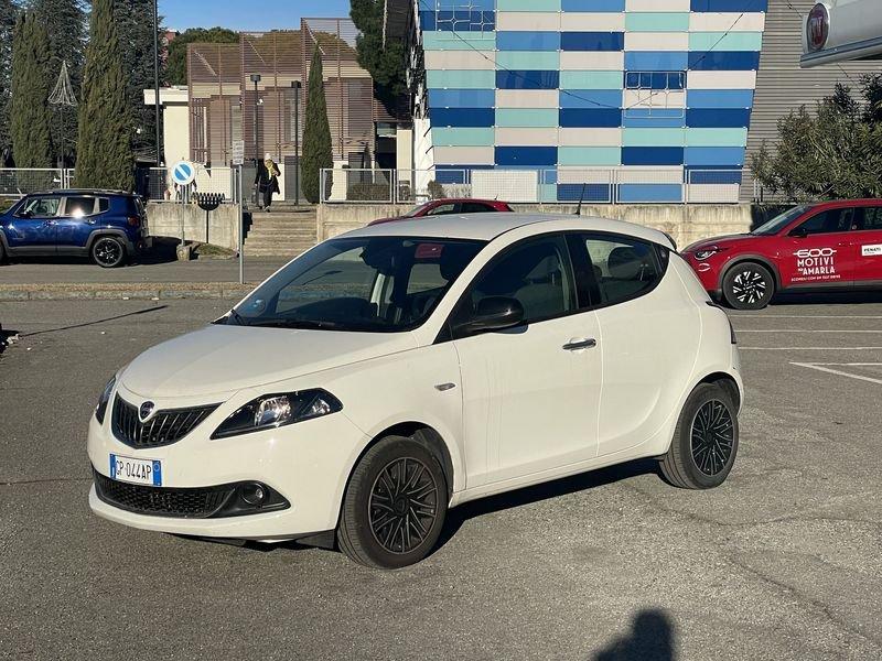 Lancia Ypsilon 1.0 FireFly 5 porte S&S Hybrid Gold