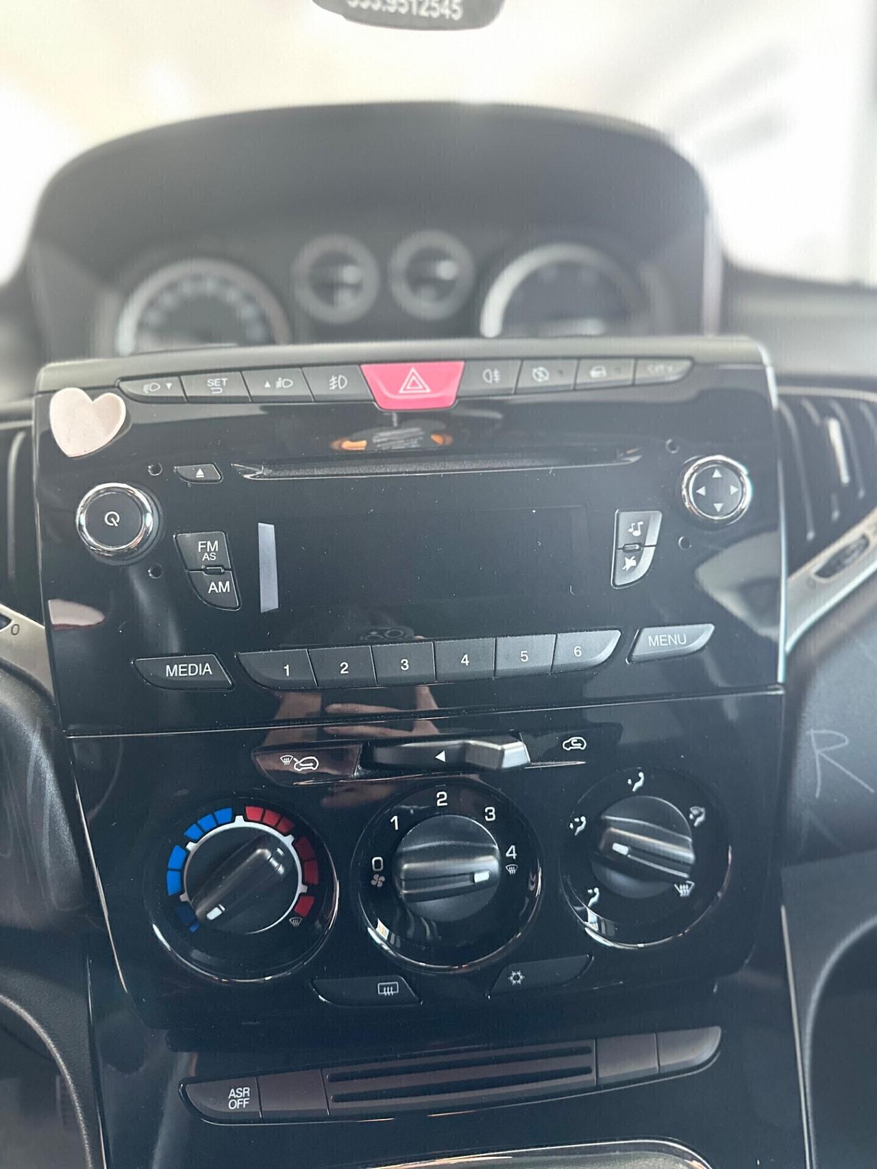 Lancia Ypsilon 1.3 MJT 16V 95 CV Elefantino