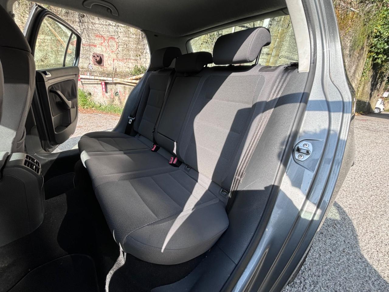 Volkswagen Golf 1.6 16V FSI 5p. Comfortline