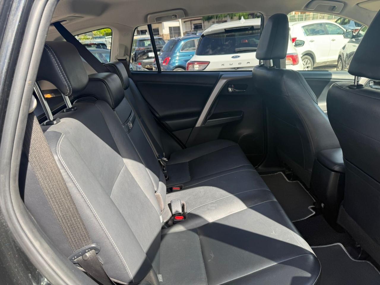 Toyota RAV 4 RAV4 2.5 Hybrid 2WD Style