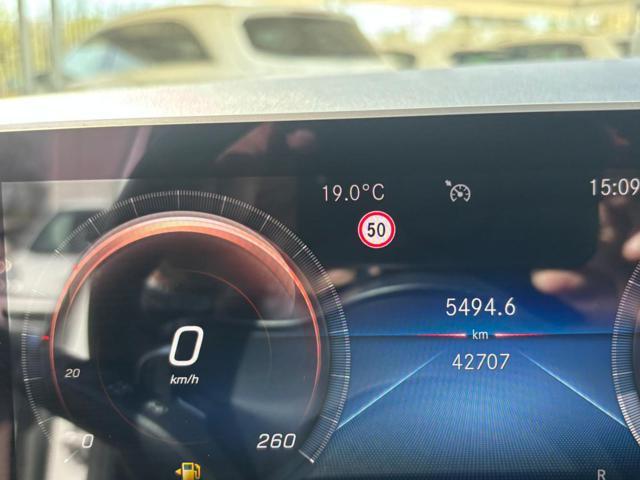 MERCEDES-BENZ B 180 Automatic Premium