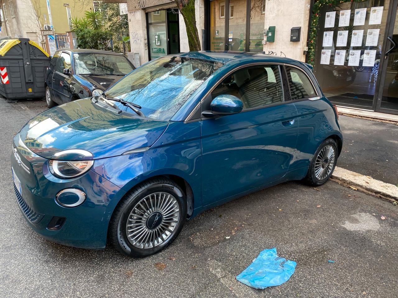 Fiat 500 500e La Prima Berlina 42 kWh