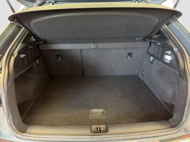 AUDI Q2 Q2 35 TDI S Line edition