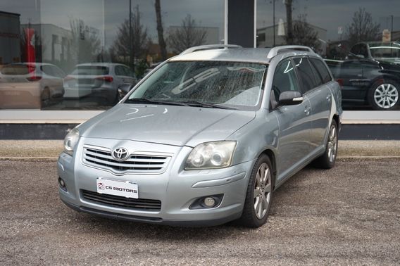 Toyota Avensis 2.0 D-4D 16V Station Wagon