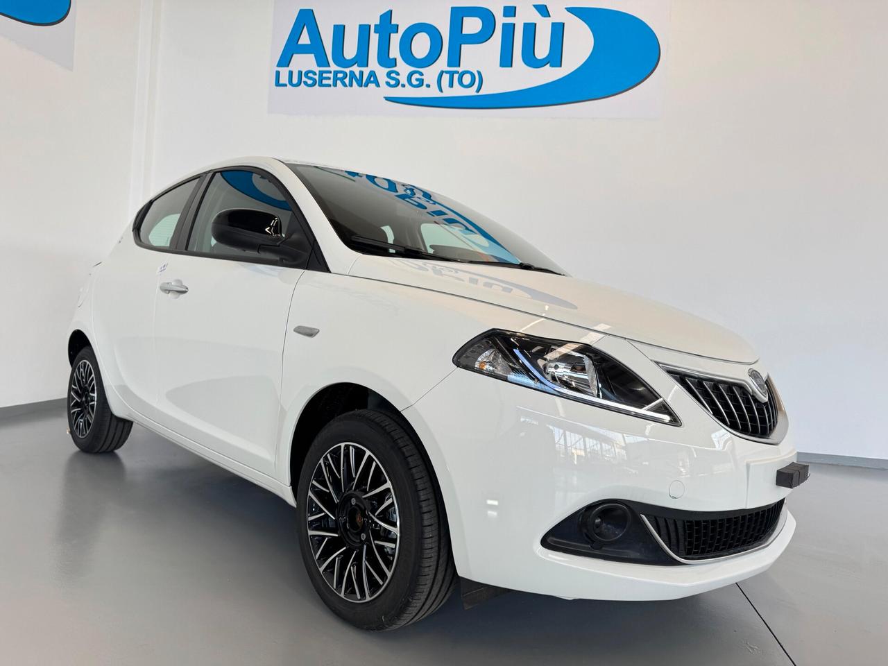 Lancia Ypsilon 1.0 FireFly 5 porte S&S Hybrid Gold Plus 5 posti