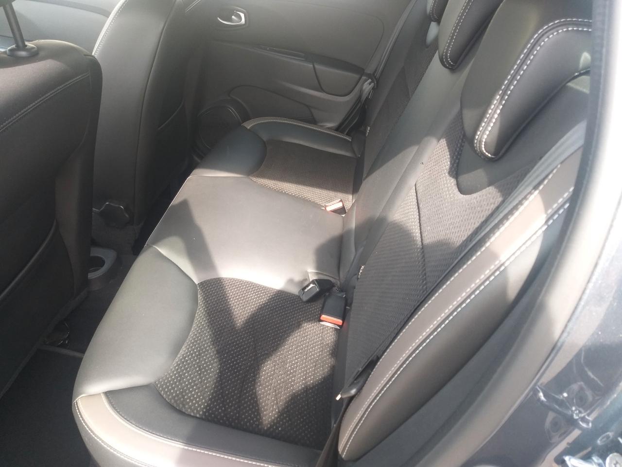 Renault Clio dCi 8V 75 CV Start&Stop 5 porte moschino Duel