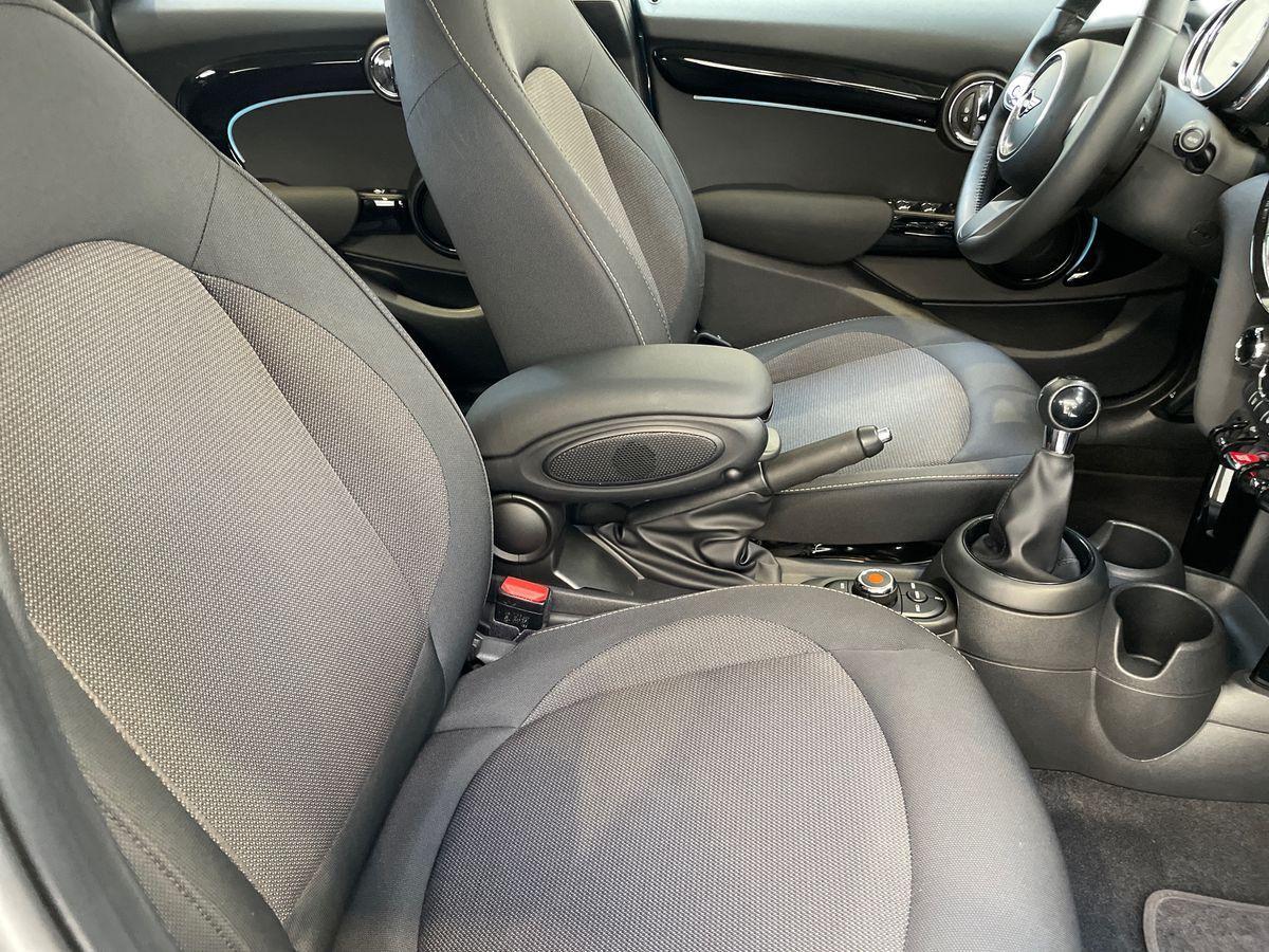 MINI Mini IV F55 2021 5p - Mini 5p 1.5 One Classic 75cv