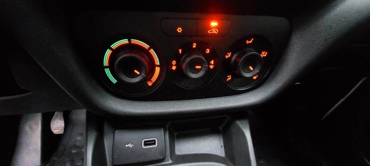 DOBLO" MAXI CARGO 3 POSTI 1,4 T-JET 120 CV METANO DI SERIE POCHI KM PARI AL NUOVO FULL FULL