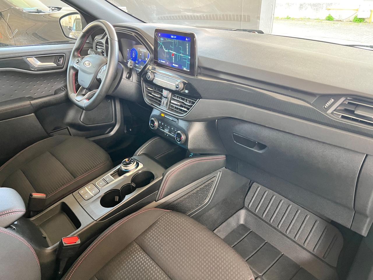 Ford Kuga 1.5 EcoBlue 120 CV aut. 2WD ST-Line X CINGHIA FATTA