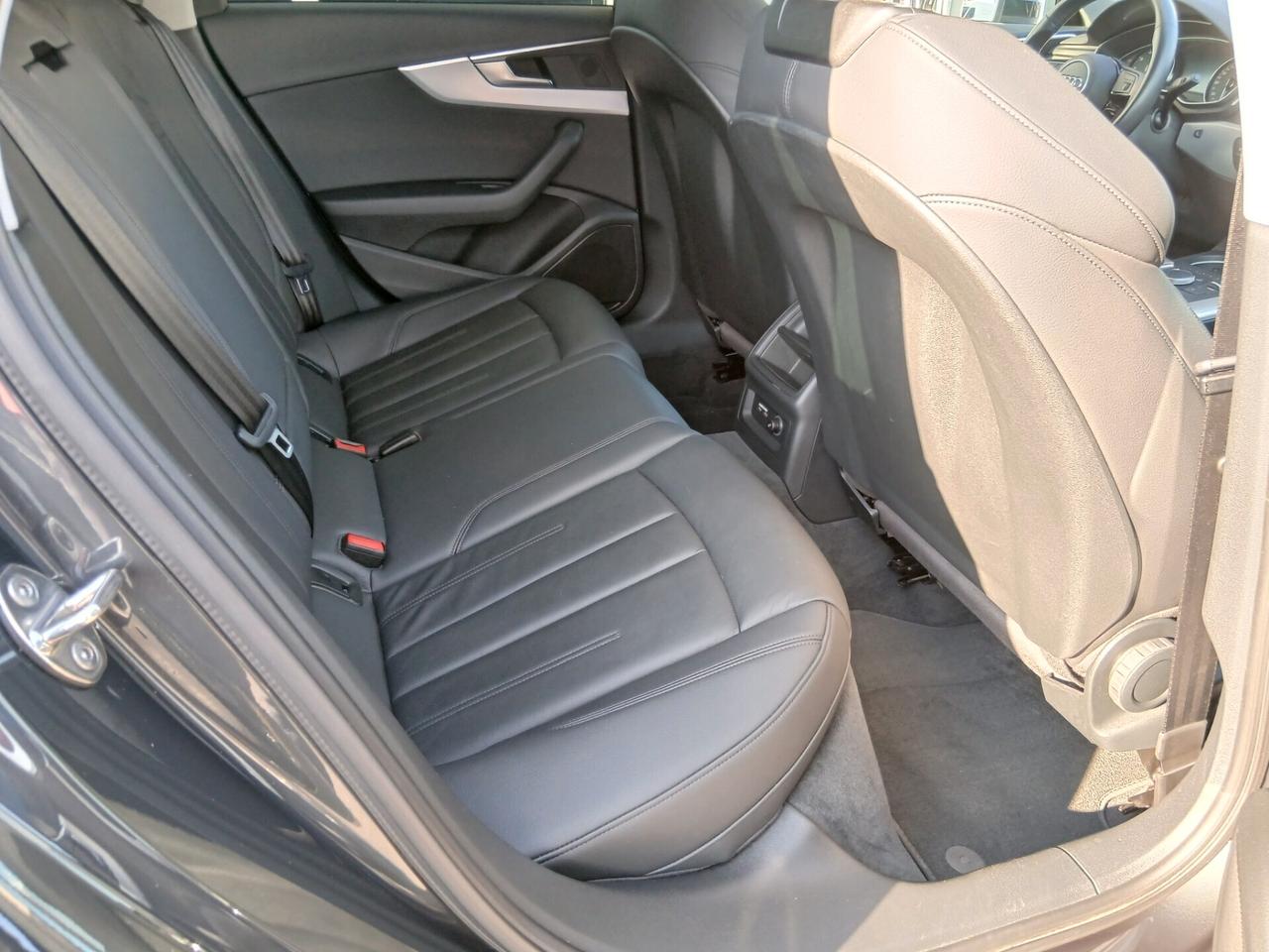 C313 - Audi A4 Avant 40 g-tron S tronic Sport